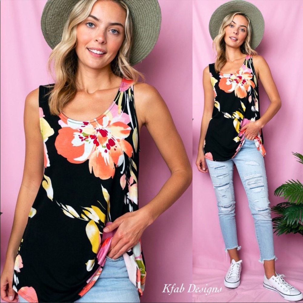 ❤️LAST! Floral Print Soft Jersey Knit Black Relaxed Fit Top! - Picture 2 of 9